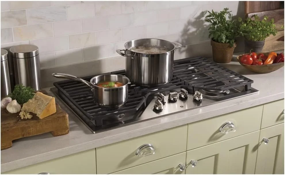 GE 36-Inch Built-in Gas Cooktops JGP5036SLSS - Image 4